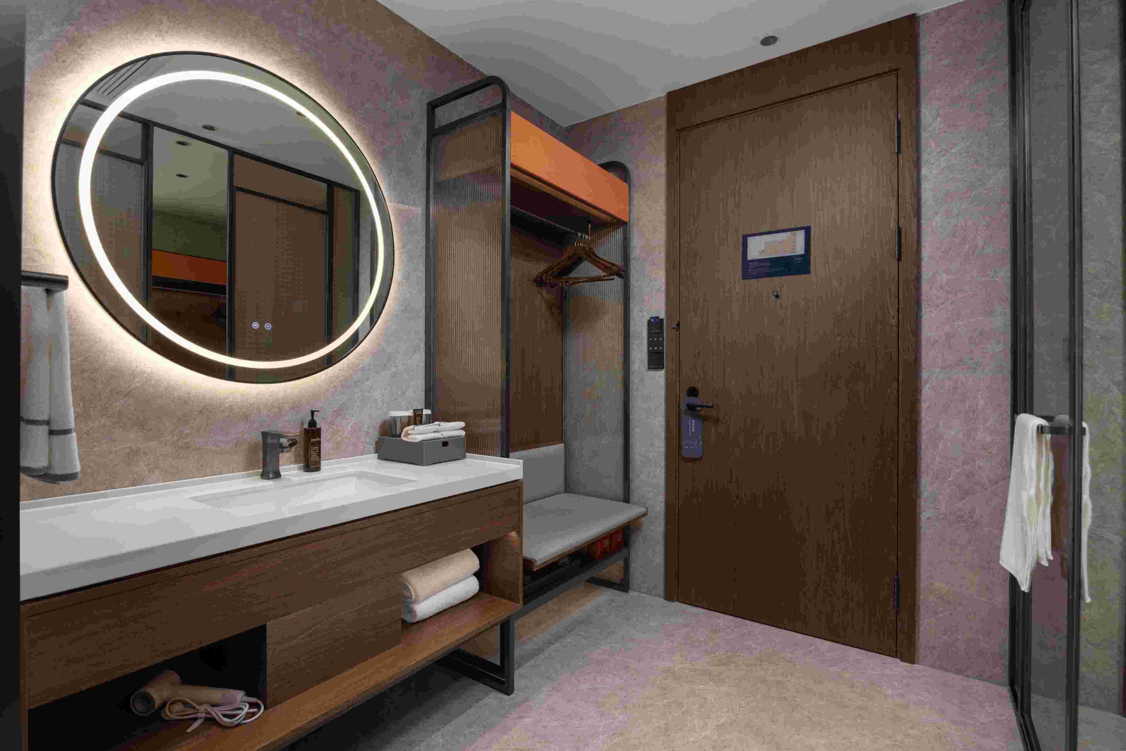 Coffres-forts dans les chambres, Wi-Fi gratuit
