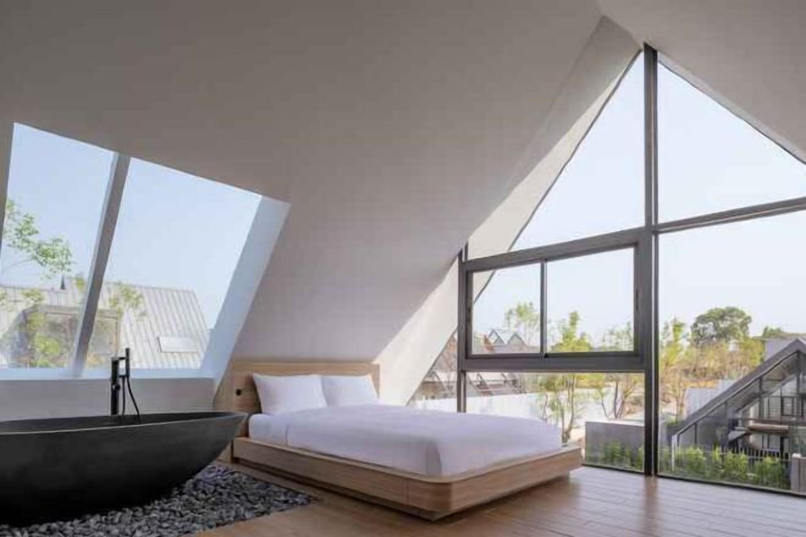 Escritorio, wifi gratis, ropa de cama