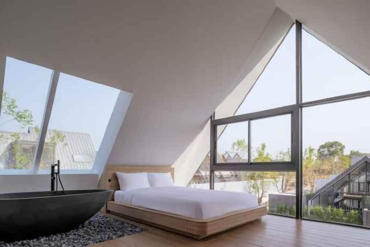 Escritorio, wifi gratis, ropa de cama