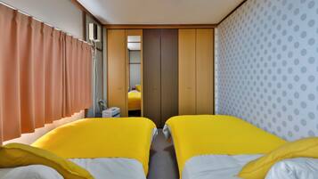 Iron/ironing board, free WiFi