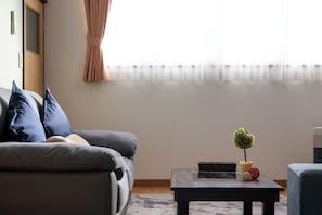 Télévision à écran plat