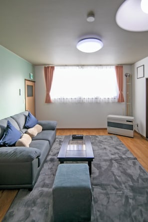 Télévision à écran plat