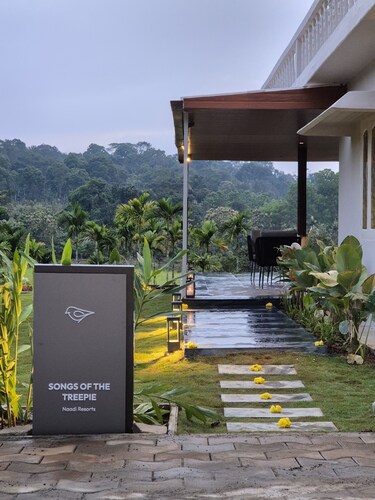 Lovely villa with WiFi in a Coffee Estate at Virajpet