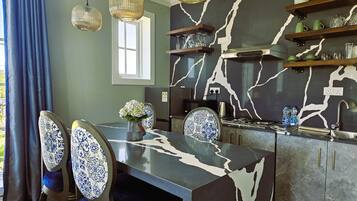 Villa, Multiple Beds, Balcony, Mountain View | Private kitchen | Fridge, microwave, oven, electric kettle