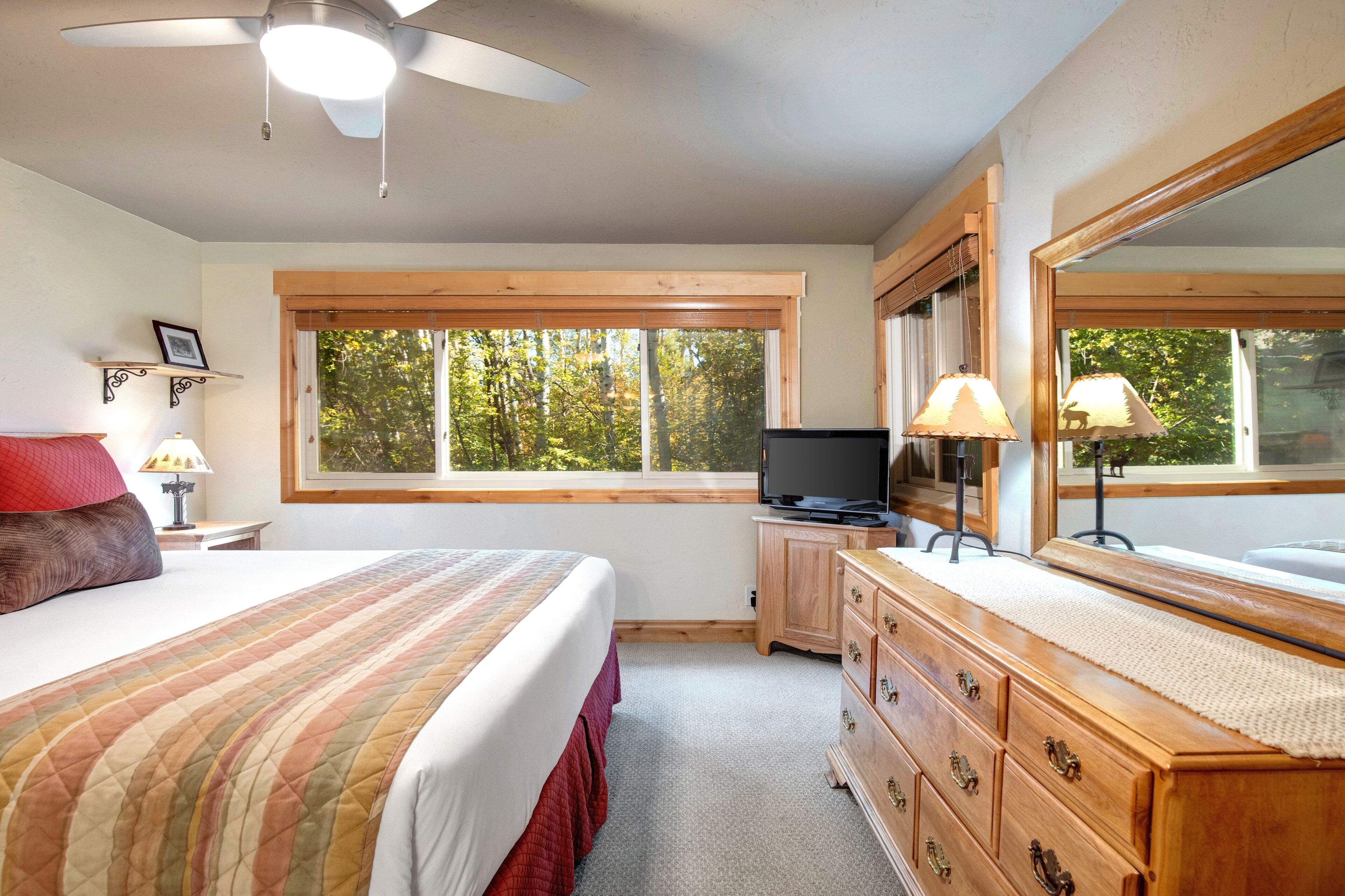 Bloc d'apartaments, 2 dormitoris | Planxa i posts de planxar i wifi gratuïta 