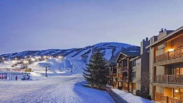 Condo, 2 Bedrooms | Exterior