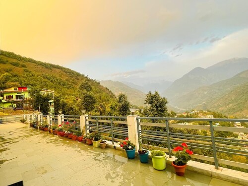 Hotel Raj Shree Palace