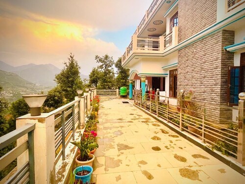 Hotel Raj Shree Palace