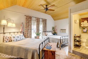 1 bedroom, iron/ironing board, internet, bed sheets