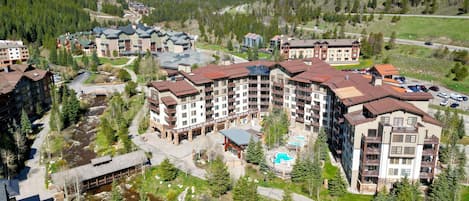 Condo, 2 chambres | Extérieur