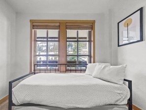 Condo, 1 Bedroom