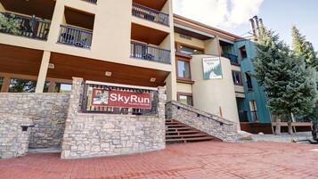 Condo, 3 Bedrooms | Exterior