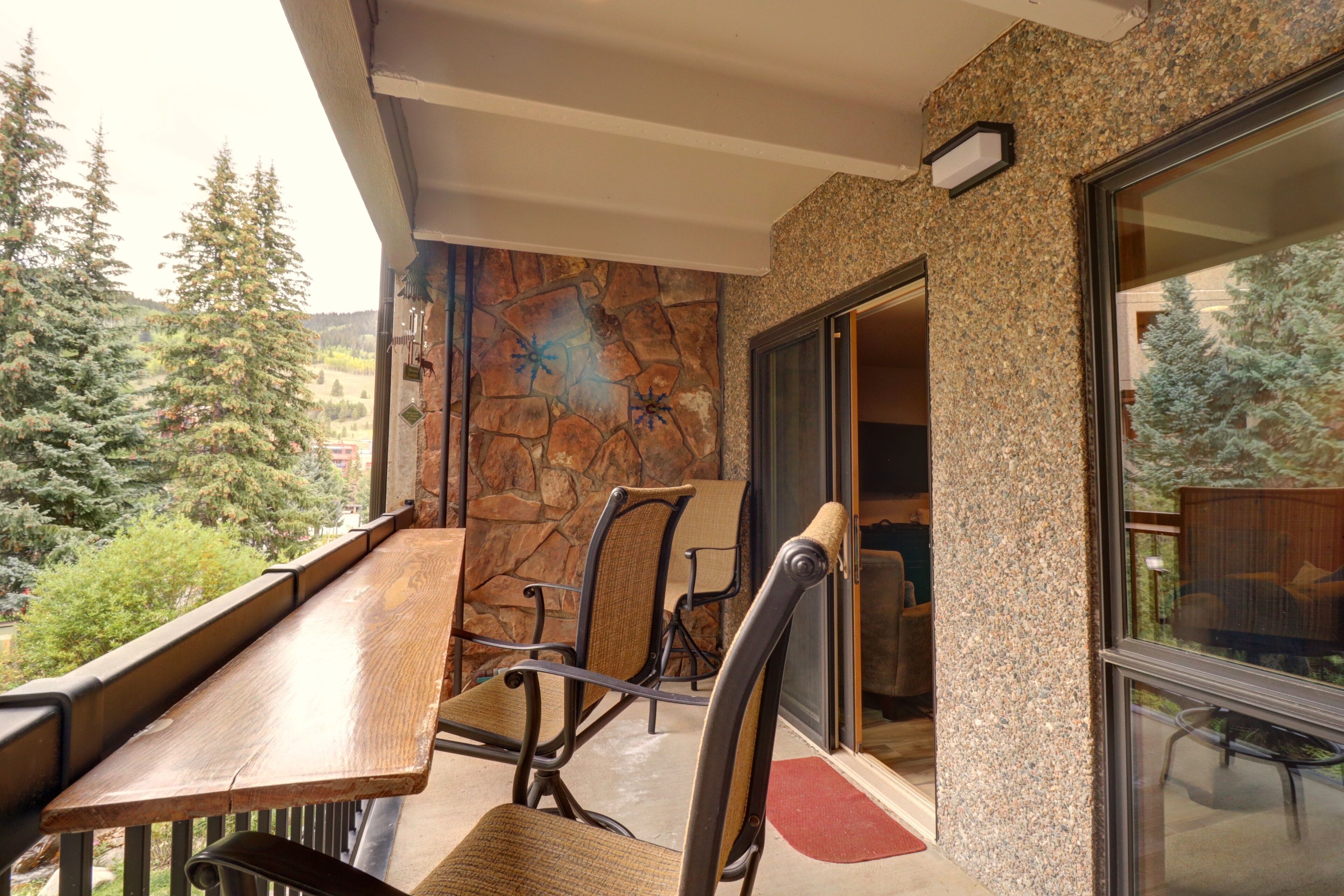 Studio | Outdoor dining