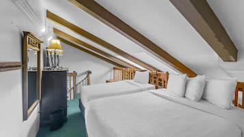 Condo, 5 Bedrooms | Free WiFi