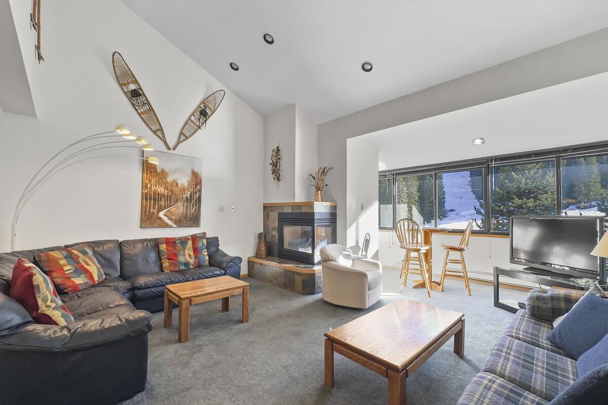 Apartamento, 3 habitaciones | Zona de estar