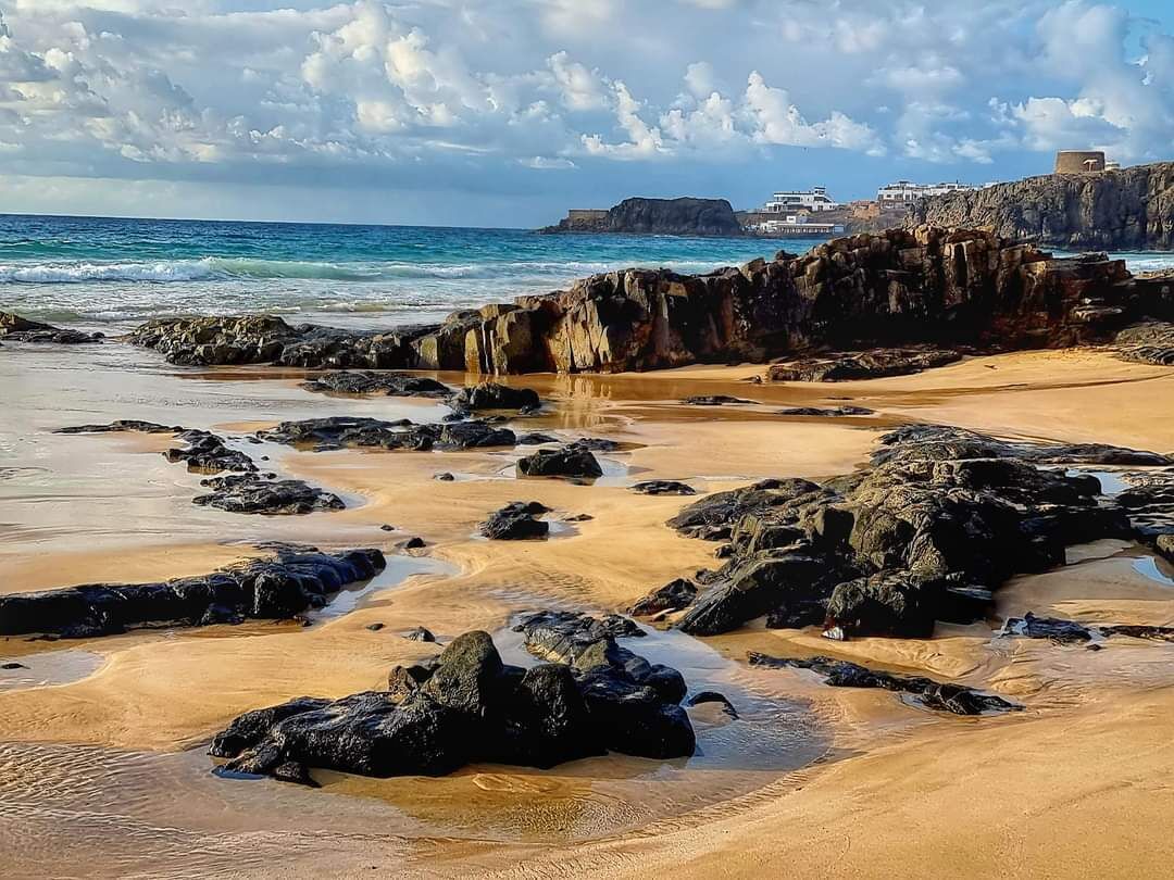 Sun-loungers, beach towels