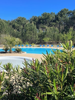 Piscine extérieure, piscine chauffée