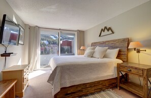 Condo, 2 chambres | Accès au Wi-Fi (inclus)