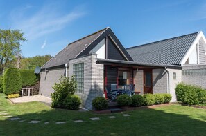 บ้านพักคลาสสิก, 2 ห้องนอน | บริเวณภายนอก