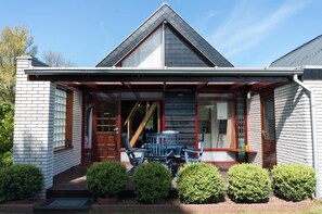 Classic House, 2 Bedrooms | Exterior - Bungalow in North Holland Coast (Sint Maartensvlotbrug)