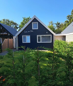 บ้านคอมฟอร์ท, 3 ห้องนอน | บริเวณภายนอก