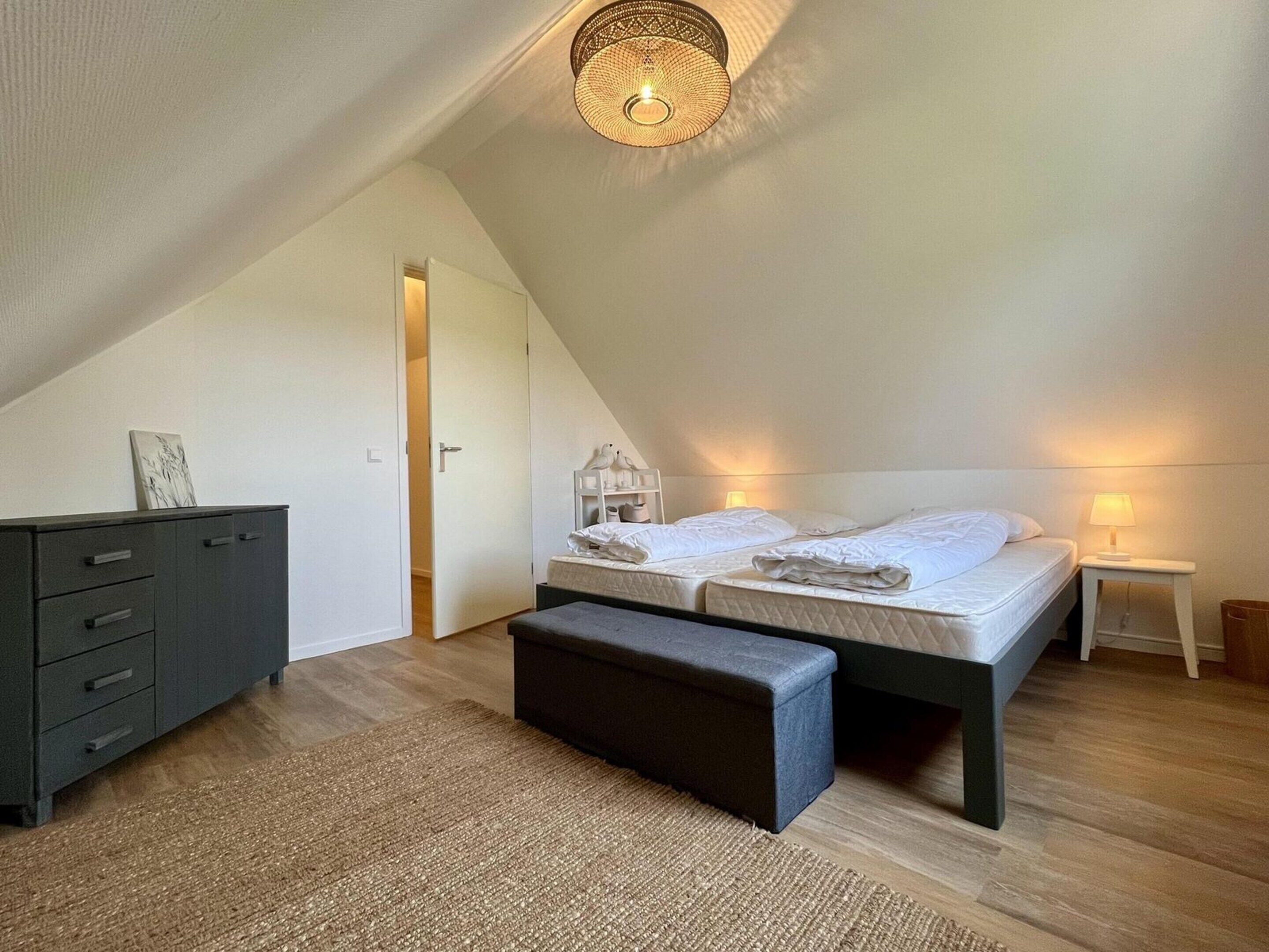 Premium House, 3 Bedrooms | 22 bilik tidur, dilengkapkan perabot secara berasingan 