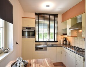 Deluxe House, 3 Bedrooms | Dining - Holiday Retreat, Near Forest (Sint Maartensvlotbrug)