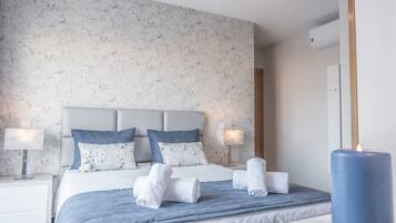 Comfort Villa, 6 Bedrooms | 17 bedrooms, iron/ironing board