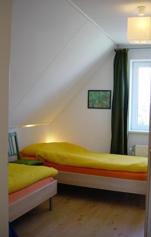 6 camere