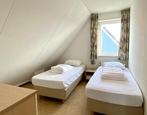 6 Schlafzimmer
