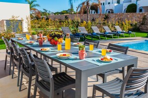 Indoor pool, outdoor pool - Cozy Villa, Private Pool (Albufeira)