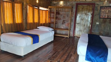 Deluxe Room | Living area