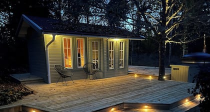 House With hot tub Sauna 300 Meters to Lake Boat Included