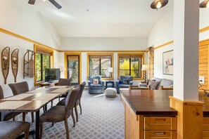 콘도, 침실 2개 | 내부