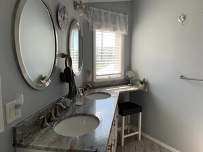 Bathroom - Harvey Cedars Ocean Block Near Sunset Park (Harvey Cedars)