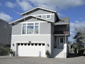 Exterior - Superb single family on a lagoon in Harvey Cedars (Harvey Cedars)