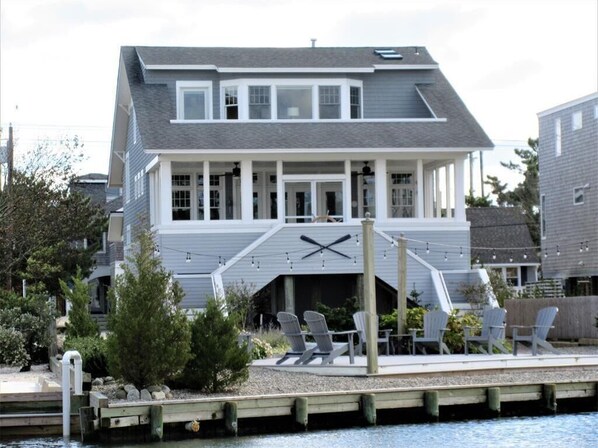 Exterior - Superb single family on a lagoon in Harvey Cedars (Harvey Cedars)