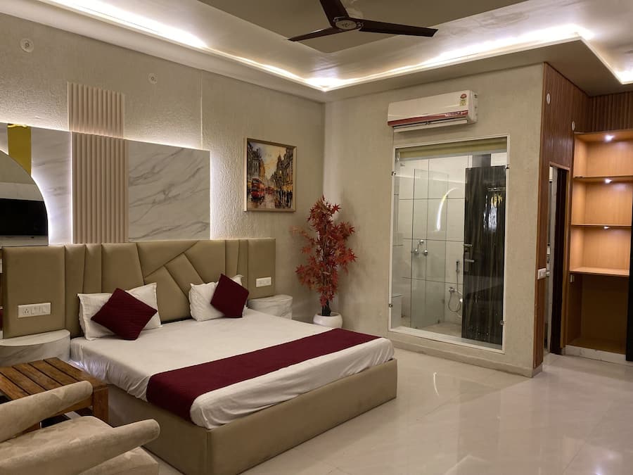 Double or Twin Room, Balcony | Premium bedding, down comforters, memory foam beds, minibar