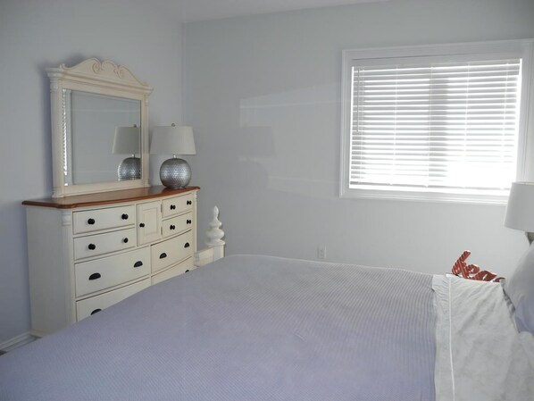 4 habitaciones, tabla de planchar con plancha y wifi gratis 