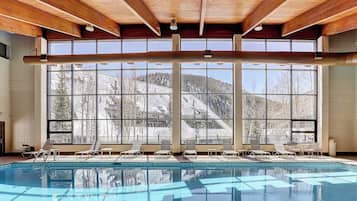 Apartamento, 2 habitaciones | Piscina | Una piscina cubierta