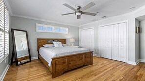 4 makuuhuonetta, silitysrauta/-lauta, ilmainen Wi-Fi