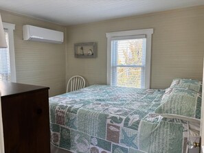 3 bedrooms, iron/ironing board, free WiFi