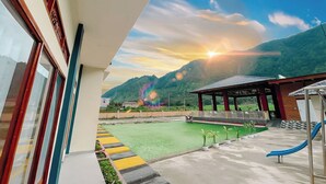 Ảnh chưa phân loại, 3 trong số 55 ảnh, nút