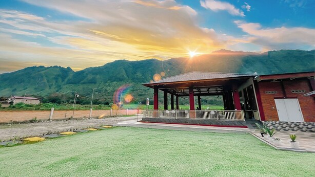 Ảnh chưa phân loại, 1 trong số 55 ảnh, nút