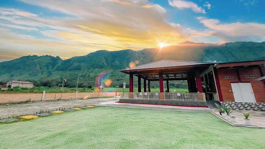 Simangande View & Resto by Staigo