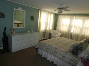 4 habitaciones, tabla de planchar con plancha y wifi gratis 