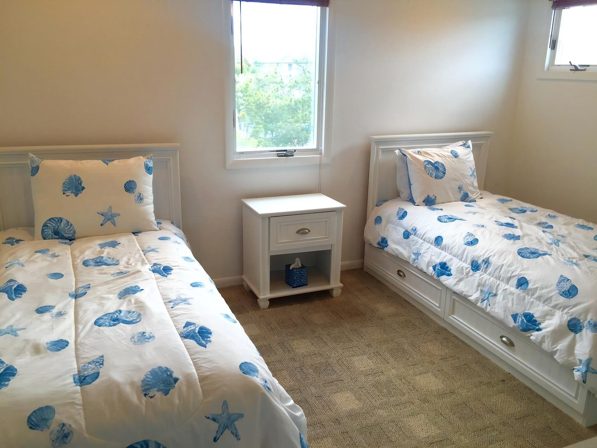 5 bedrooms, iron/ironing board, free WiFi