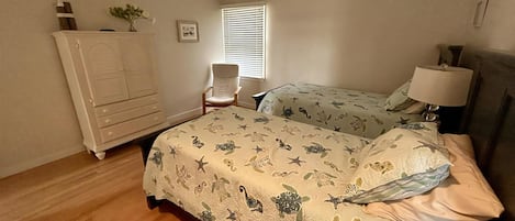 4 chambres, fer et planche à repasser, Wi-Fi gratuit