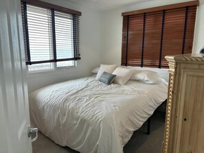 3 habitaciones, tabla de planchar con plancha y wifi gratis 