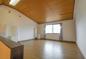 3 bedrooms, free WiFi, bed sheets - HANASTAY NODA (Osaka)